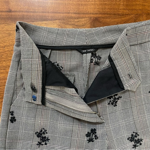 DRIFTWOOD Prince of Wales Cargo Trouser Size Small - Picture 6 of 16
